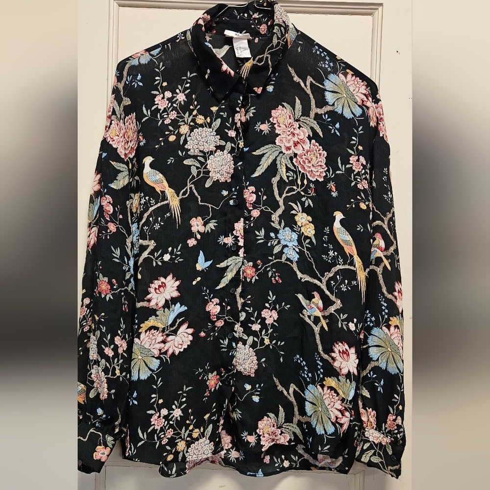 Vintage Inspired H&M Black Floral Women's Shirt Small
